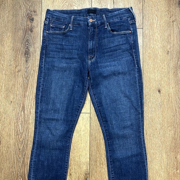 MOTHER The Looker Crop in Switch It Up Size 30 - Picture 5 of 11